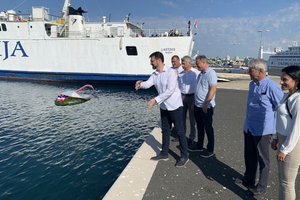 Osuđujemo sve totalitarne režime i odajemo počast njihovim žrtvama