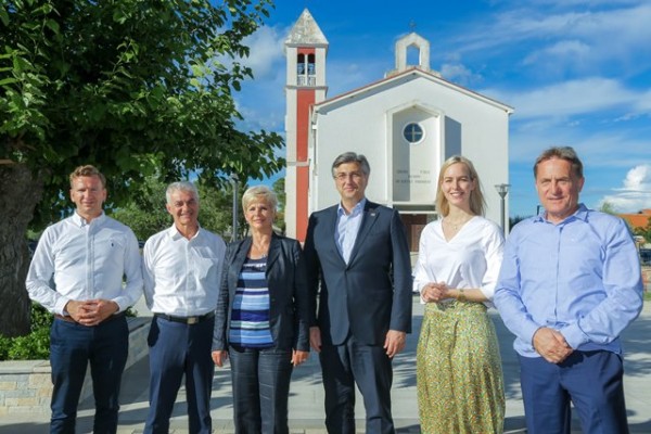 Druženje s članovima pobjedničke organizacije HDZ-a