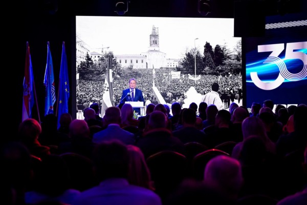 Pobjedničko ozračje na 35. godišnjici zadarskog HDZ-a