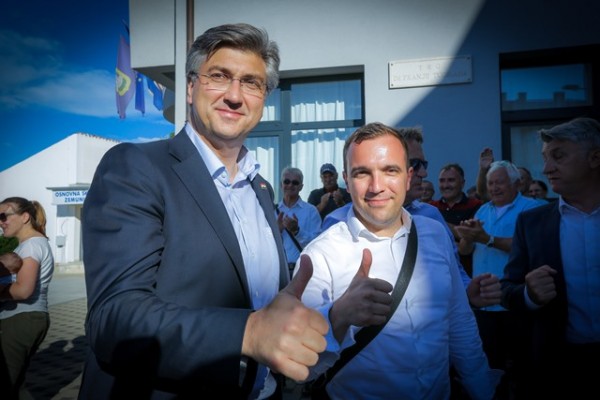 Druženje s članovima pobjedničke organizacije HDZ-a