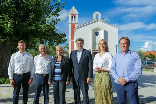 Druženje s članovima pobjedničke organizacije HDZ-a