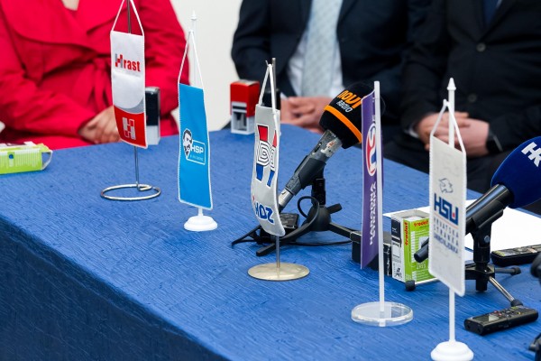 Potpisan koalicijski sporazum HDZ-a i političkih partnera: HSP-a dr. Ante Starčević, HSU-a, HRAST-a i NS Reformista